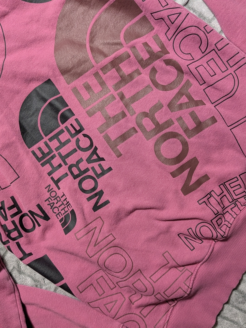 The North Face Graphic Injection Hoodie - Picture 4 of 6